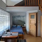 Grazyna Homestay *